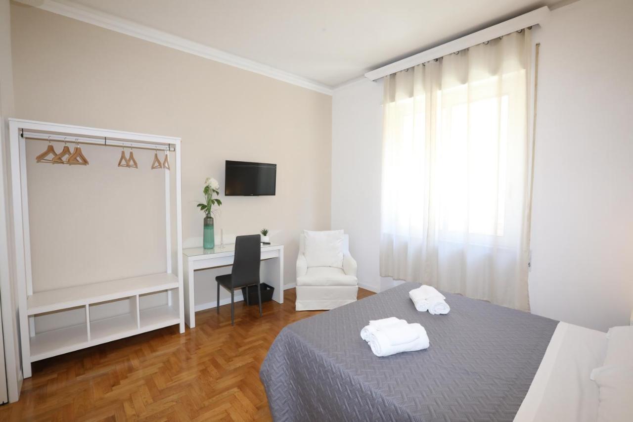 Unique Luxury And Frühstückspension Rom